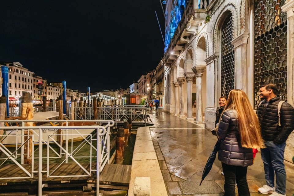 Venice: The Ghost & Legends Walking Tour - Campo San Giovanni e Paolo: Doges, Noble Families, and Power Intrigue