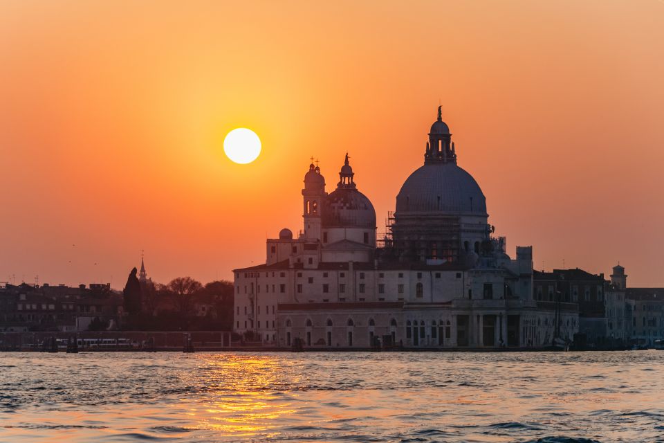 Venice: The Ghost & Legends Walking Tour - After Dark in Castello and Cannaregio: Why This Route Feels Different