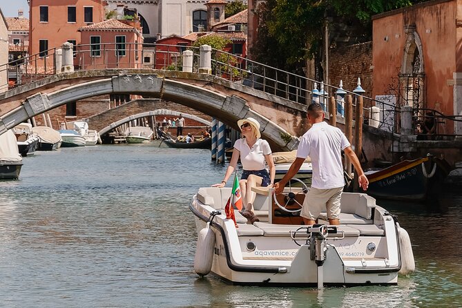 Venice: The Hidden Canals on an Electric Boat - When to go for easier photos and a better mood