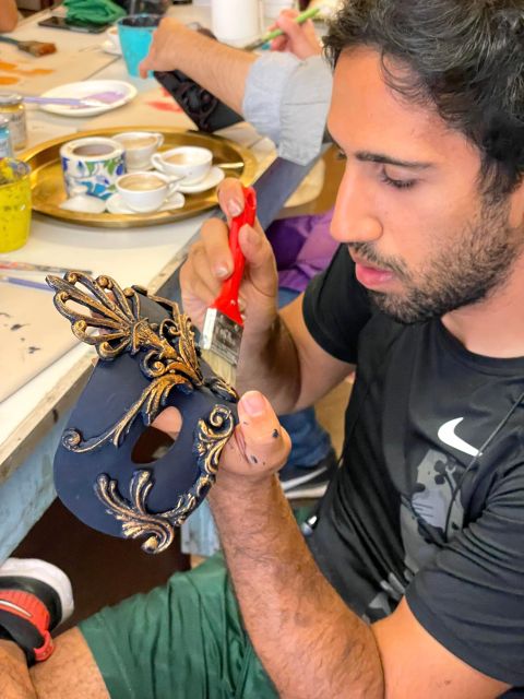 Venice: Venetian Masks Workshop - Carta Alta on Giudecca: a Venice workshop with film-set polish