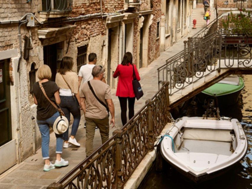 Venice: Vip Semi-Private Walking Tour with Gondola Ride - St Mark’s Basilica and Doge’s Palace: decide based on your time and energy