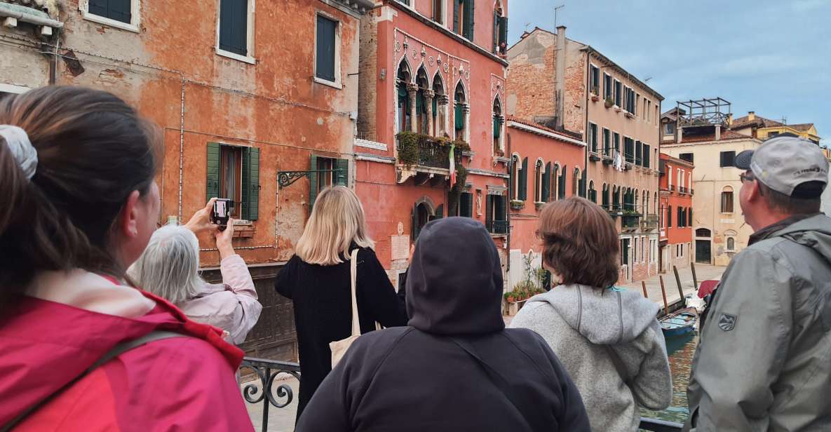 Venice: Walking Guided Tour of the City Must-See Sites - From Outside San Rocco to Views of Frari: Where Artists and Power Meet