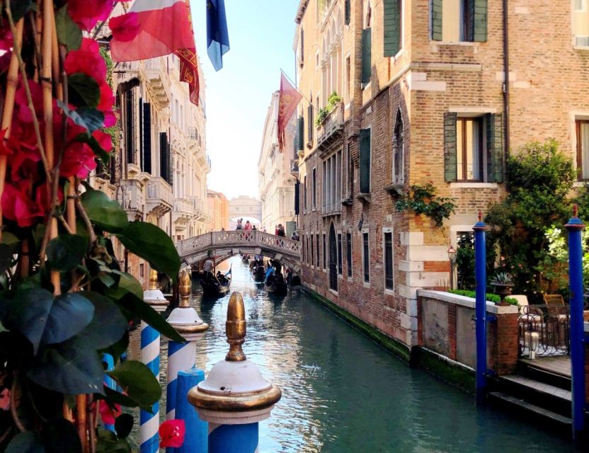 Venice Walking Tour and Gondola Ride Combo - Price and value: why $80 can be a smart way to manage gondola costs
