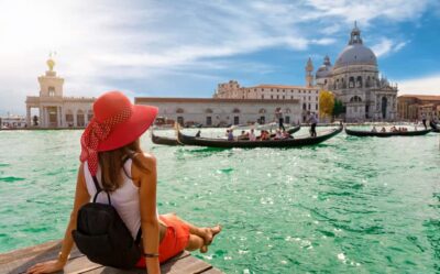 Venice: Walking Tour and Shared Gondola Ride - Gondola time on shared boats: what 30 minutes can (and can’t) do