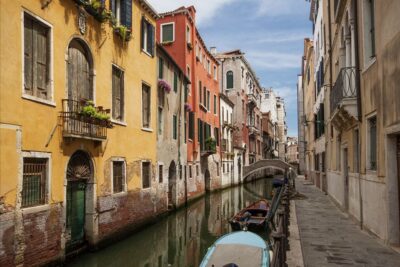 Venice: Walking Tour & Gondola Ride - St. Mark’s Square: Doge’s Palace stories without the museum detour