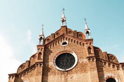 Venice Walking Tour with Audioguide on Your Smartphone - Getting started: meeting point confusion and phone-friendly tips