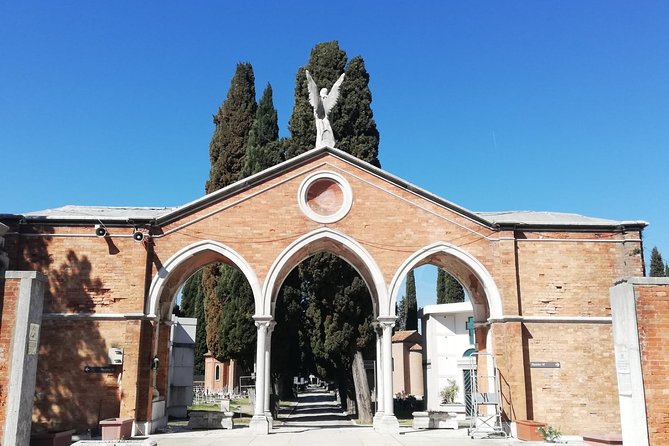 Venice's Cemetery on San Michele Island Tour - Key things I’d watch for