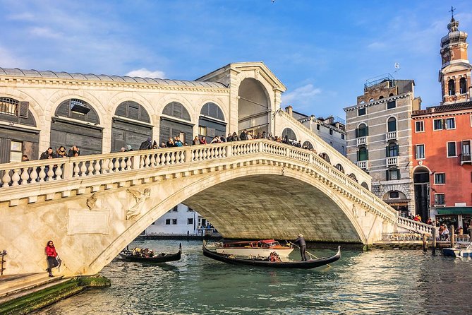 Walking Tour of Venice with Mini Cruise - Start at Santa Lucia: how the route stays efficient