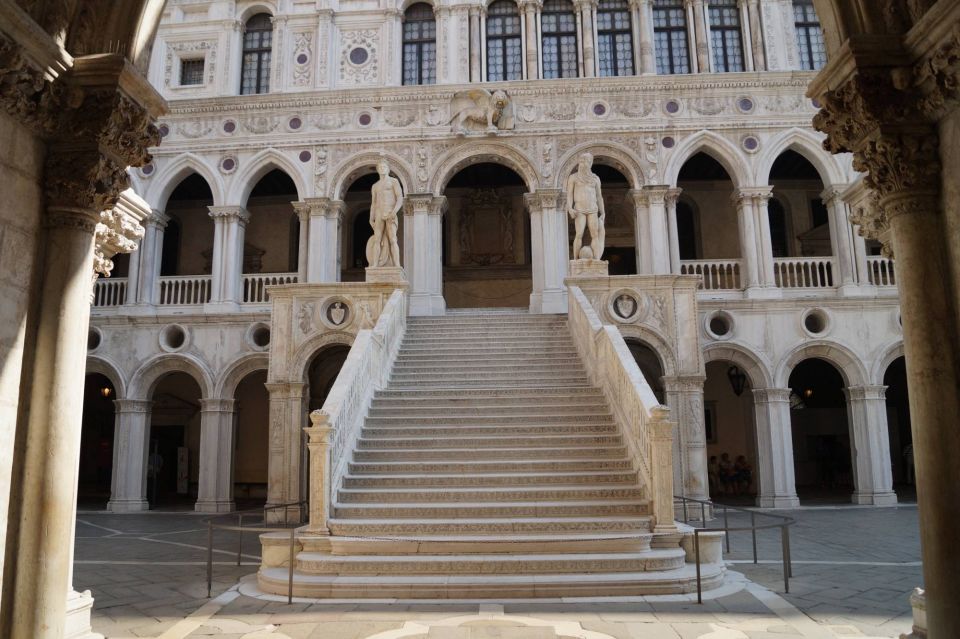 Walking Tour to Uncover the Hidden Venice - Doge’s Palace: Gothic Drama and the Fire That Changed It