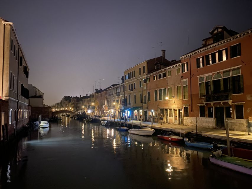Your evening in Venice - Legends&Ghosts&Aperitif - The osteria stop: lagoon seafood cikketti, not just snacks