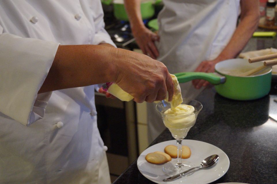 Yummy Cooking Class In Venice - Chef Carolyn’s home kitchen in Venice feels personal fast